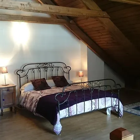 Casa Los Avellanos - Escarrilla